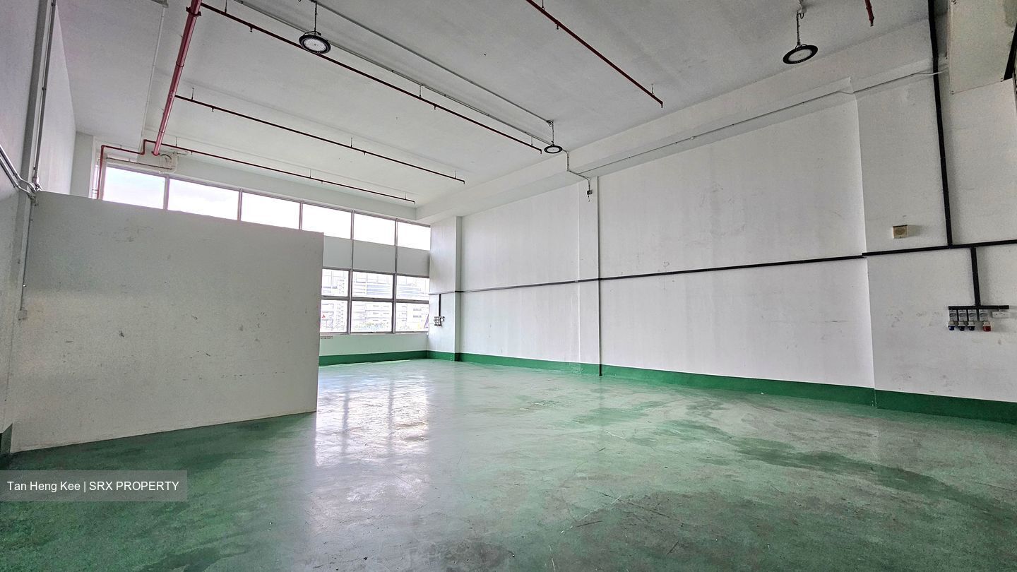 West Connect Building (D22), Factory #570165081